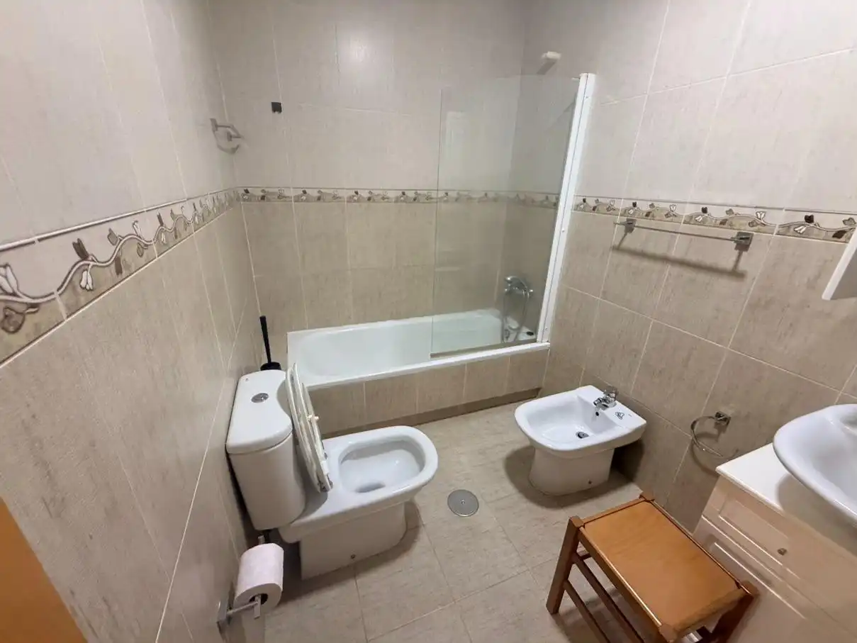 Bathroom of Duplexes for sale in Ames  with Heating, Parquet flooring and Storage room