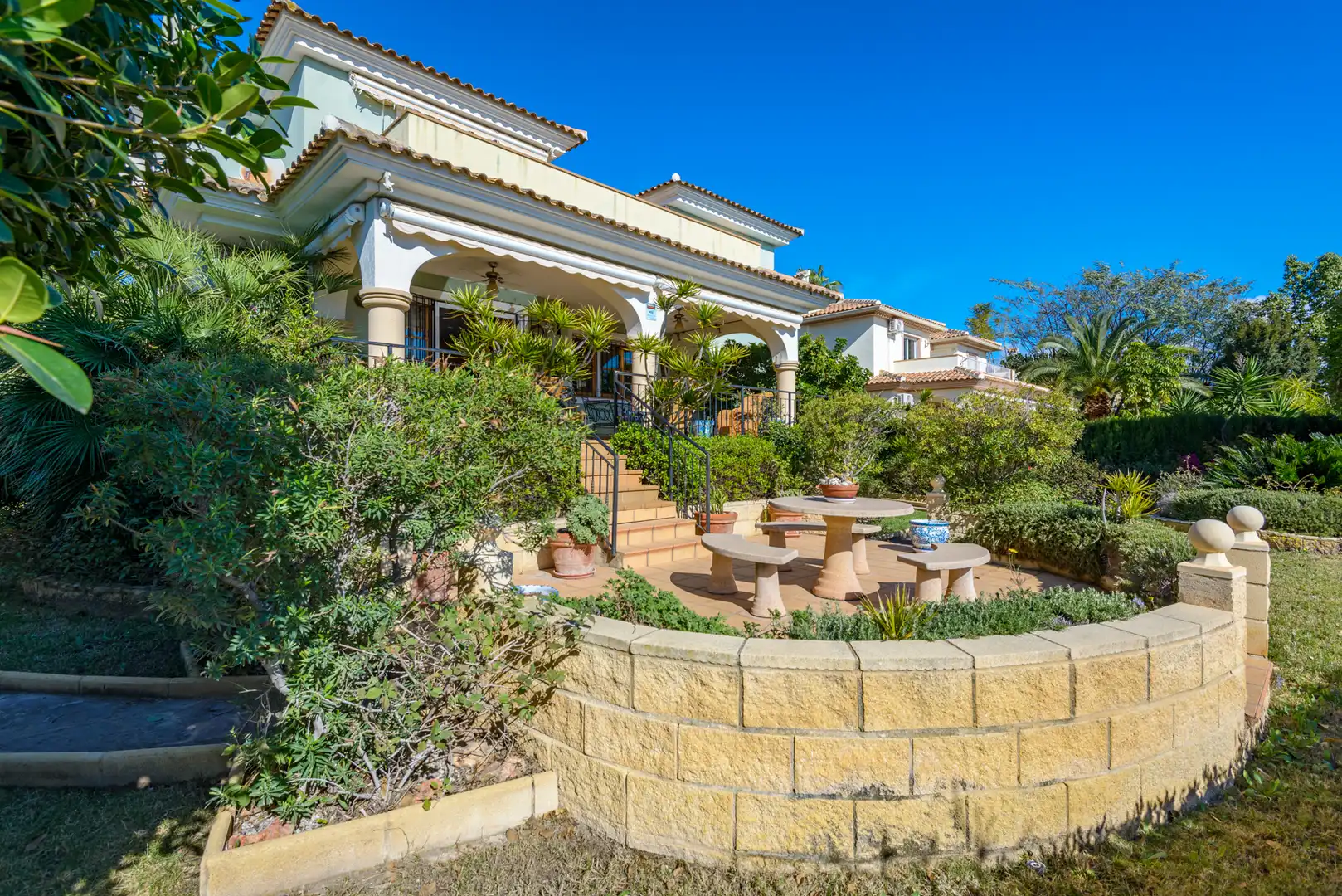 Casa o chalet en venta en Carrer del Vespre, 2, Bonalba - Cotoveta