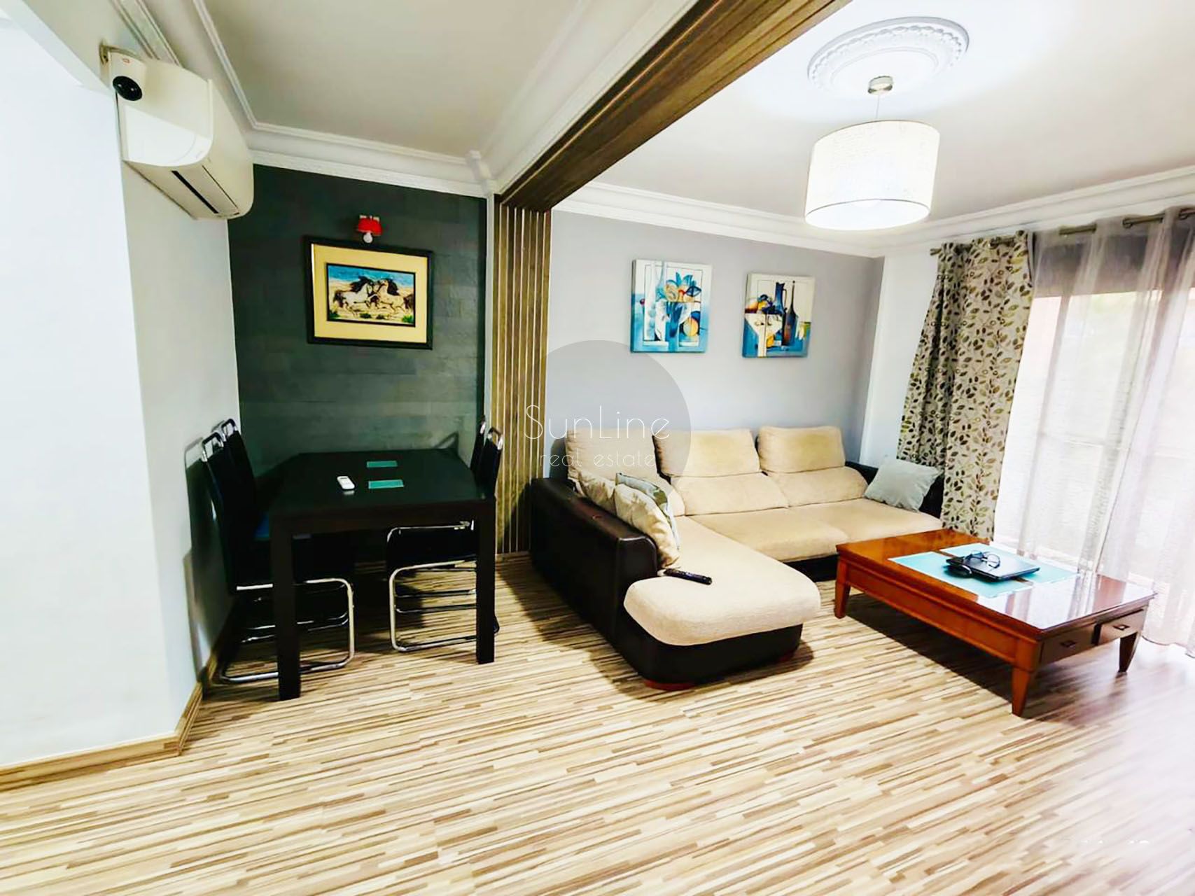 Living room of Flat for sale in  Valencia Capital  with Air Conditioner, Furnished and Balcony