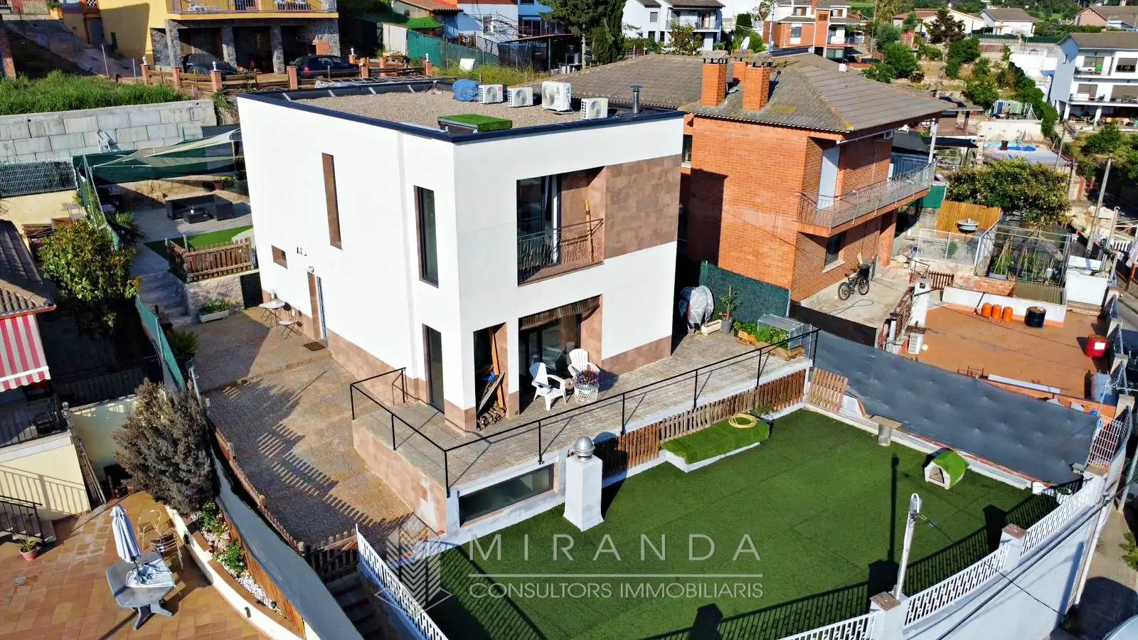 Villa avec terrasse à vendre à Carrer de Juli Garreta, imagen 4