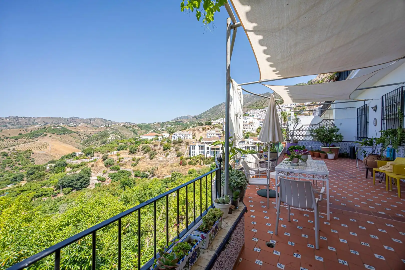 Terrassa de Casa o xalet en venda en Frigiliana amb Aire condicionat, Calefacció i Jardí privat