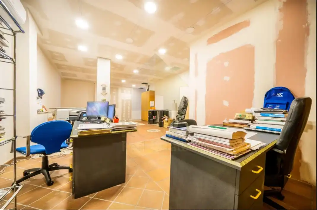 Business premises for sale in Carrer de Navarra, imagen 8