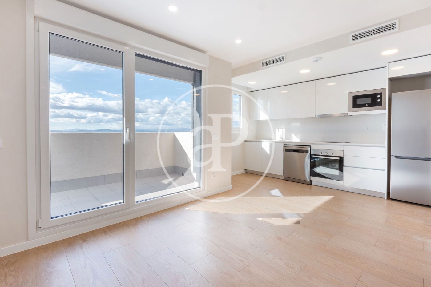 Ático de alquiler en Carrer de la Borrasca, Sant Isidre