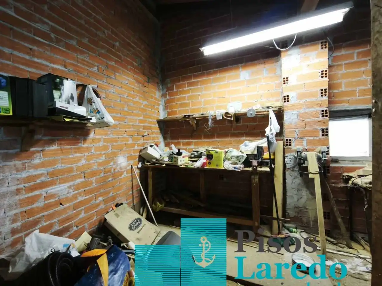 Detached homes for sale in Rasines  with Heating, Private garden and Parquet flooring