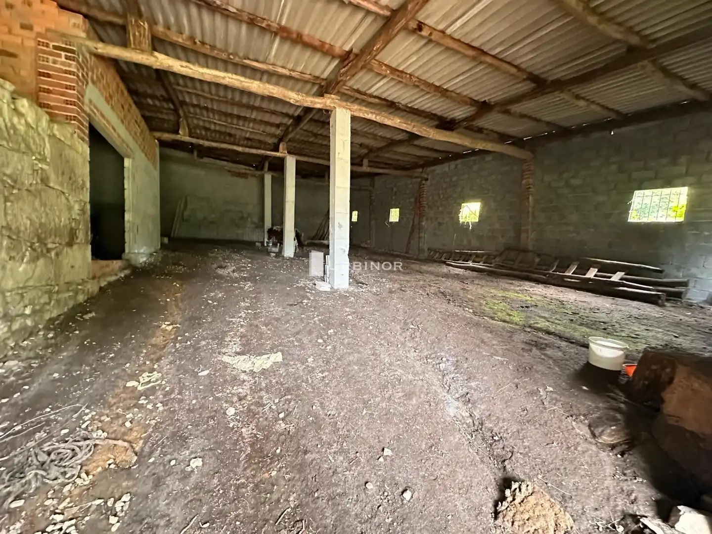 Local commercial à vendre à Vilamarín