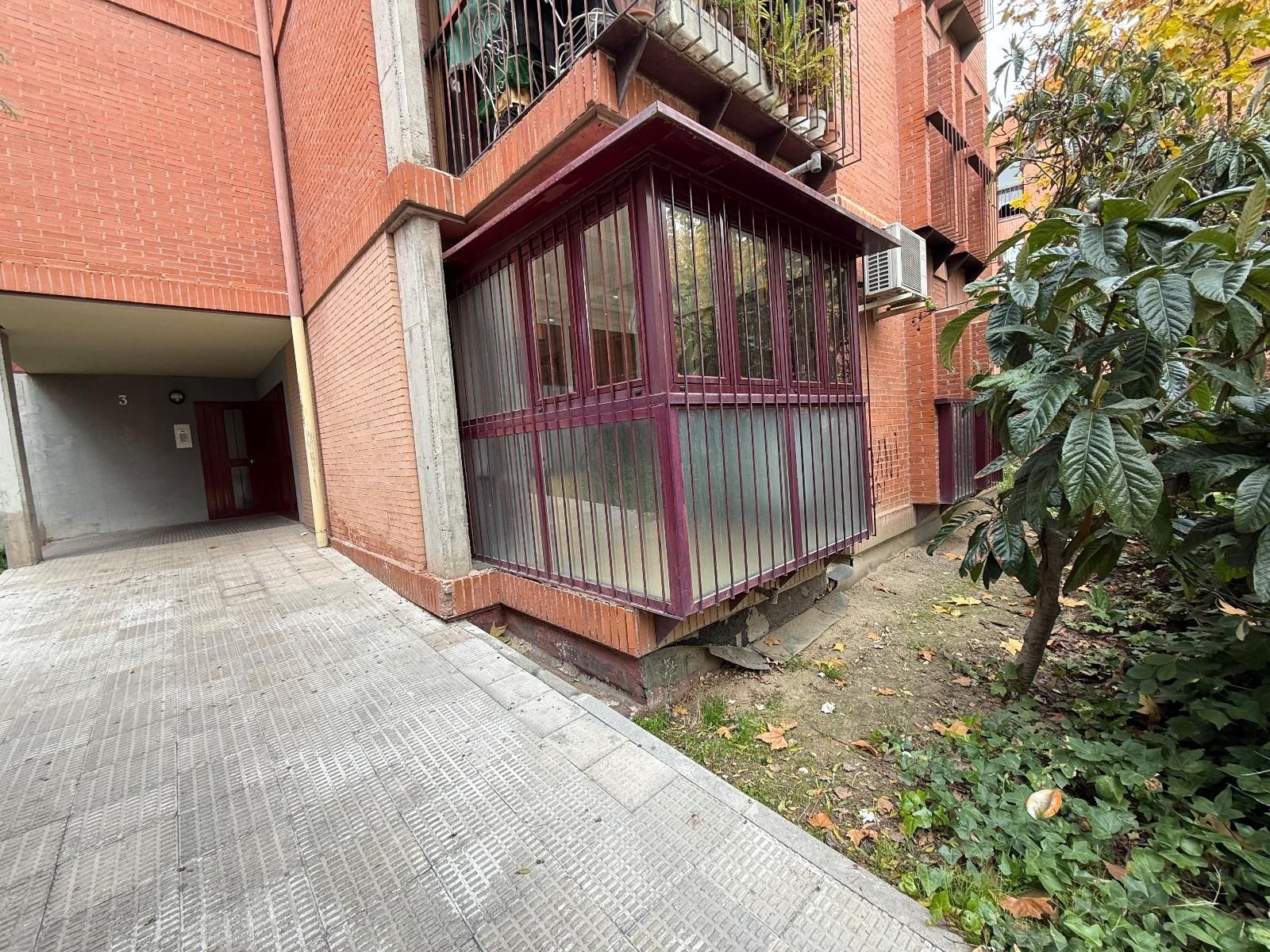 Exterior view of Apartment for sale in  Madrid Capital