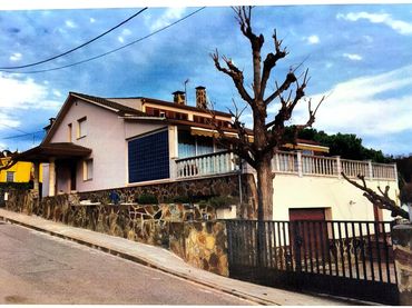 Xalet amb piscina en venda a Lliçà d'Amunt