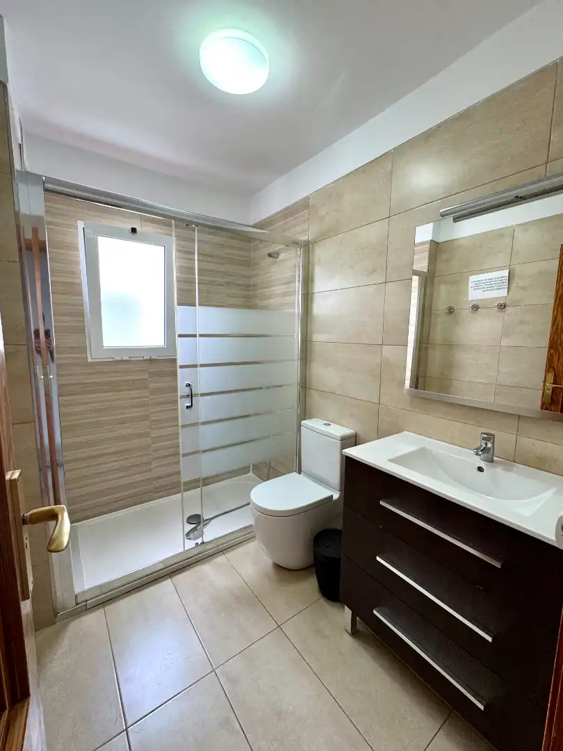 Bathroom of Flat for sale in San Cristóbal de la Laguna  with Storage room, Furnished and Oven