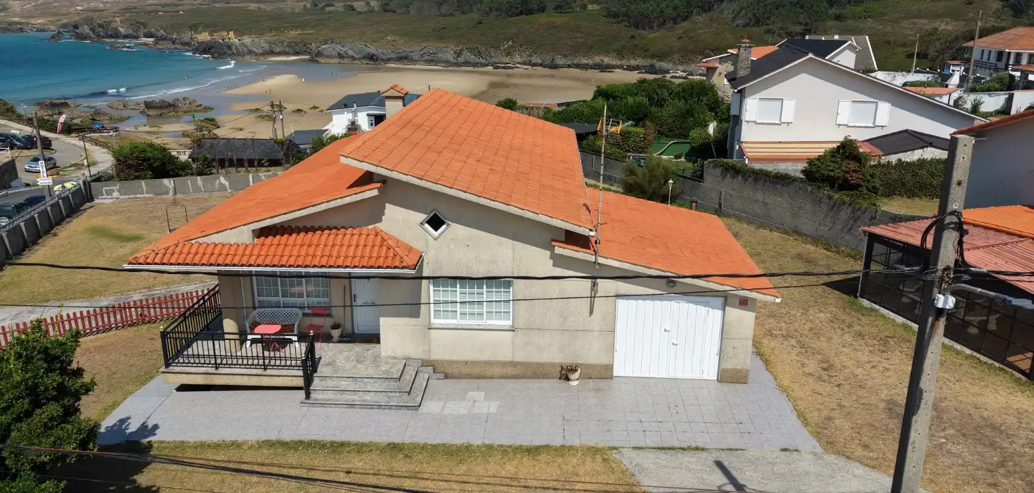 Vista exterior de Casa o chalet de alquiler en Valdoviño con Terraza y Amueblado