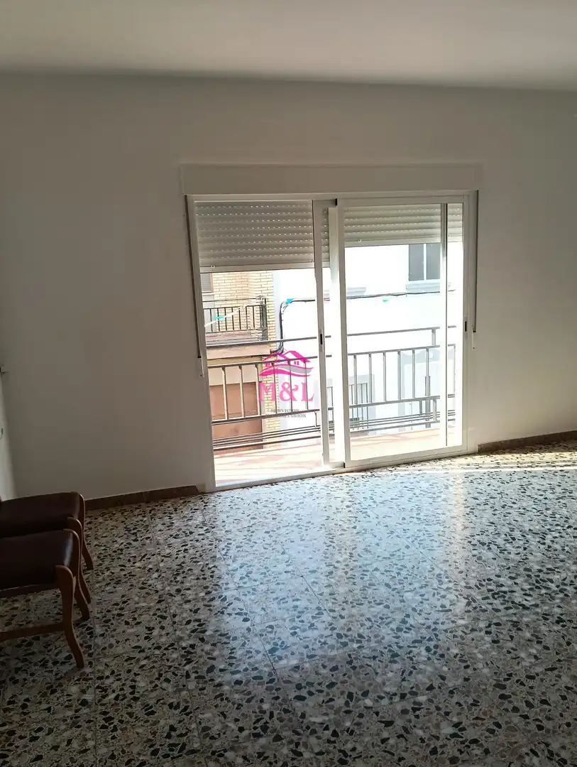 Schlafzimmer von Wohnung zum Verkauf in Trujillanos mit Abstellraum und Balkon