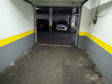 Einzelparkplatz mit Aufzug zur Miete in Plaza del Mar Caspio 10
