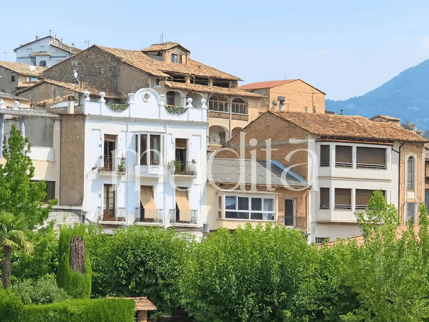 Vista exterior de Casa adosada en venda en Sant Quirze de Besora amb Calefacció, Terrassa i Traster