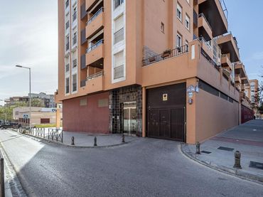 Einzelparkplatz zum Verkauf in Calle Recreativo de Granada 3