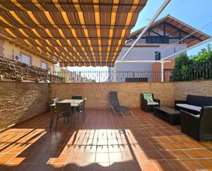Terrassa de Casa adosada en venda en Talavera de la Reina amb Aire condicionat, Calefacció i Terrassa