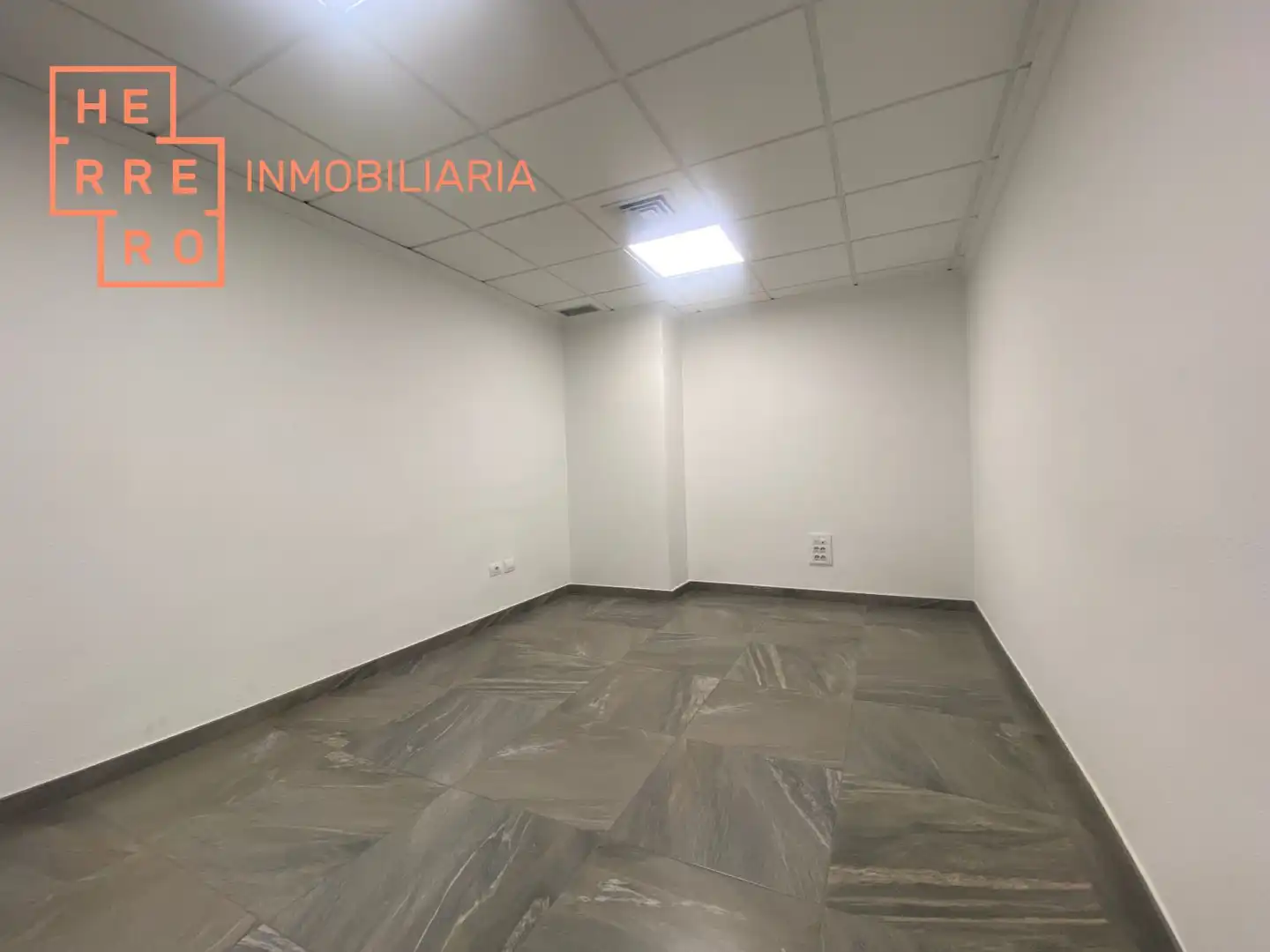 Oficina amb ascensor en venda a Centro, imagen 26