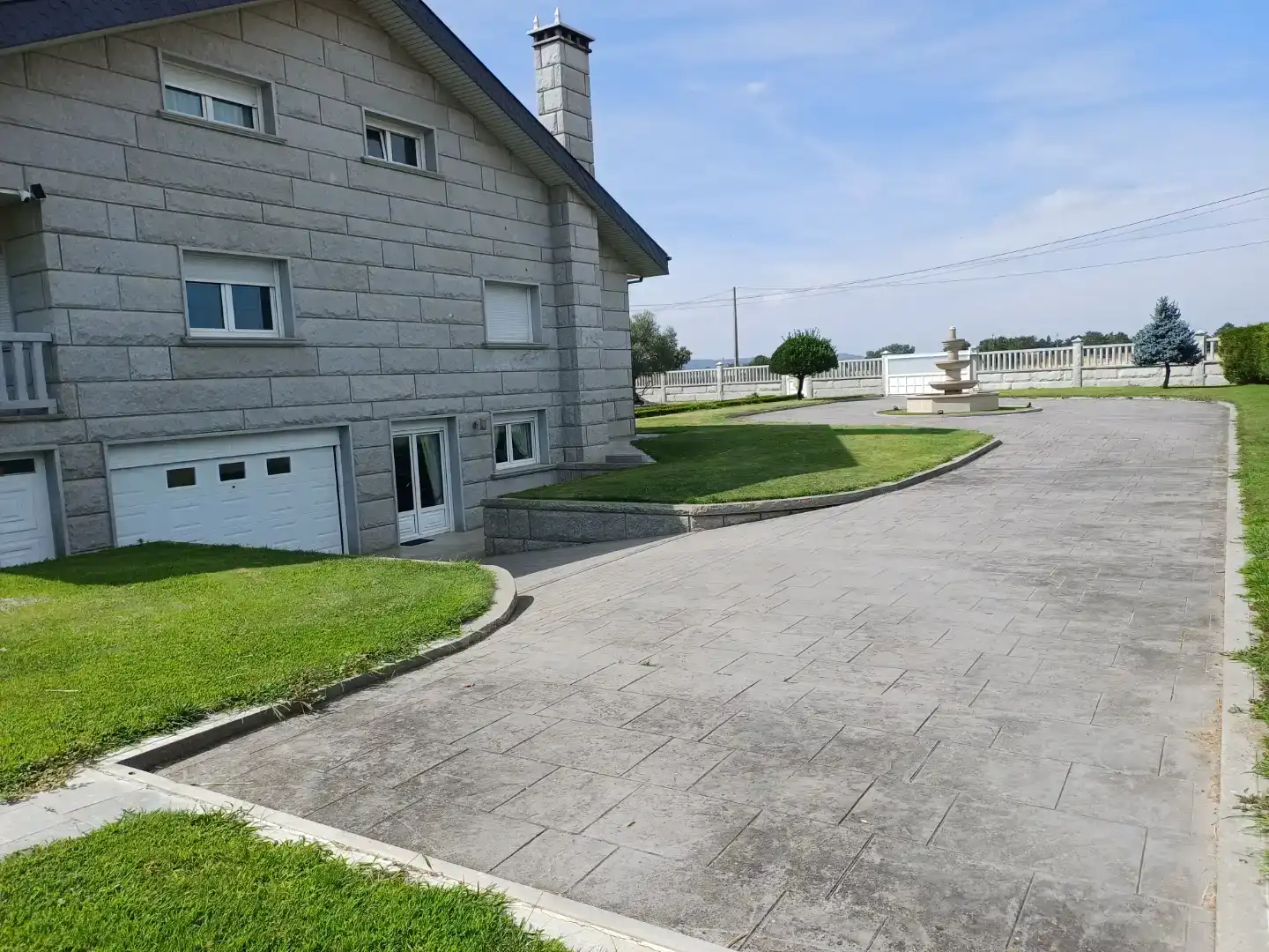 Aparcament de Casa o xalet en venda en Xinzo de Limia amb Jardí privat, Parquet i Traster