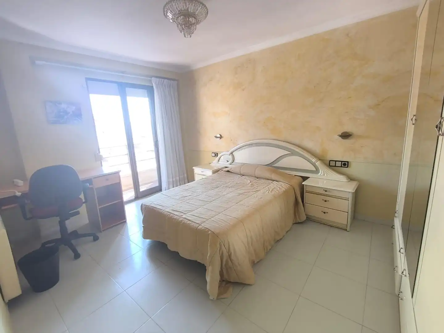 Bedroom of Flat for sale in Centre