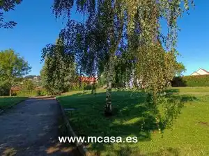 Vista exterior de Casa adosada en venda en Vigo  amb Calefacció, Jardí privat i Terrassa