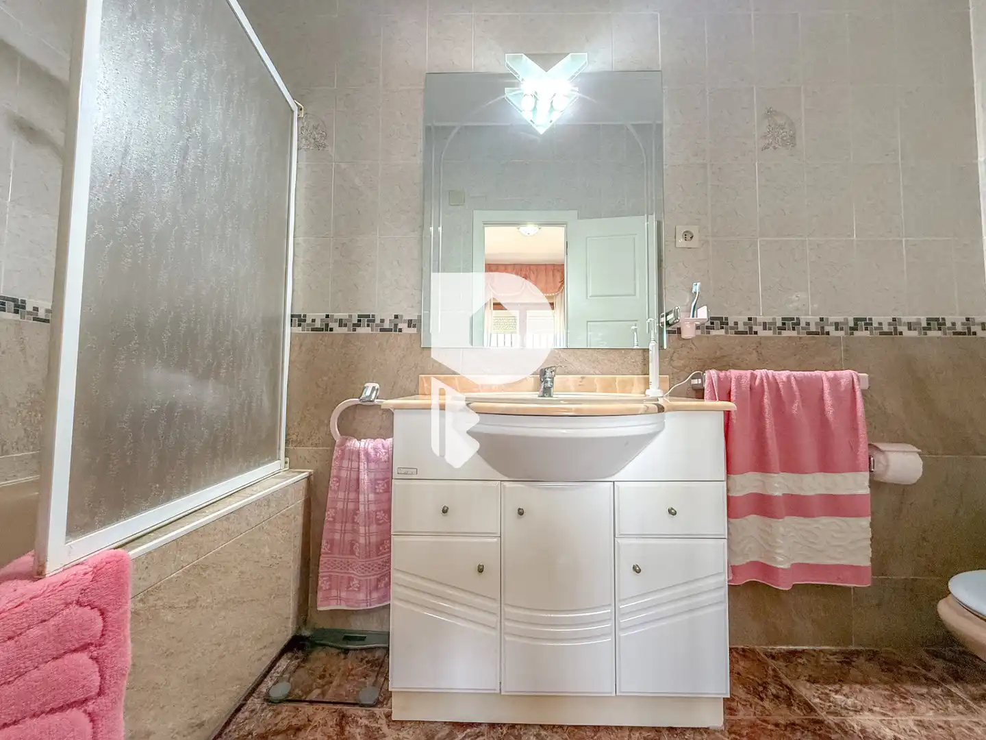 Baño de Casa o chalet en venta en Vallirana con Calefacción, Jardín privado y Terraza