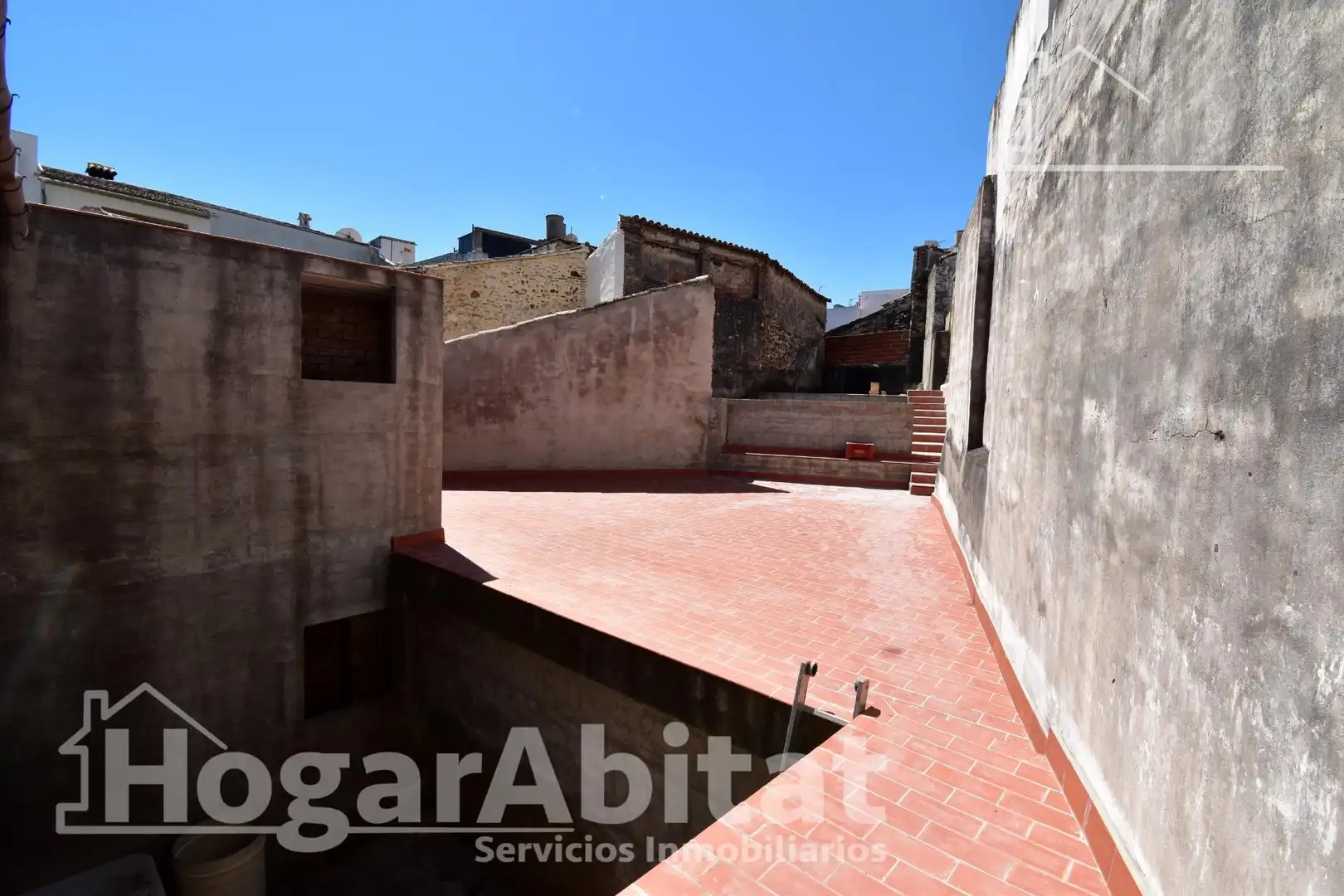 Exterior view of Houses for sale in Oliva  with Terrace and Storage room