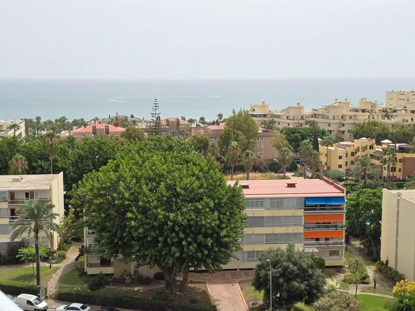 Apartament amb jardí en venda a La Carihuela - Los Nidos