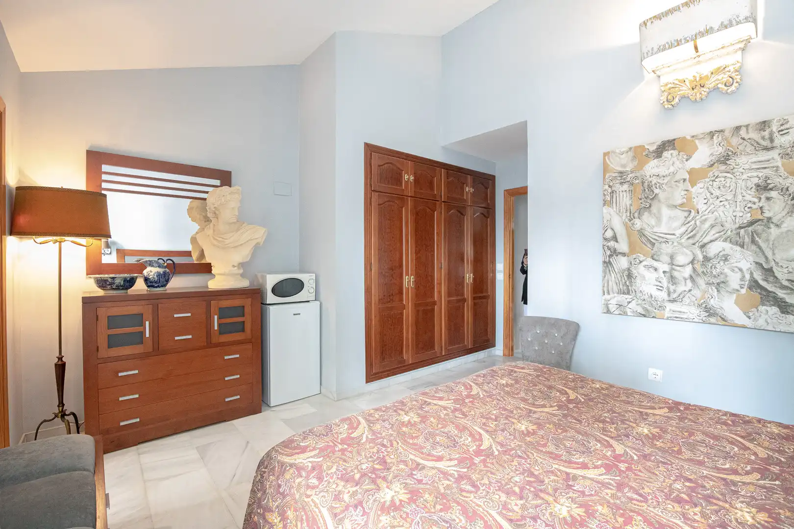Habitación de Casa adosada de alquiler en Estepona con Terraza, Piscina y Amueblado