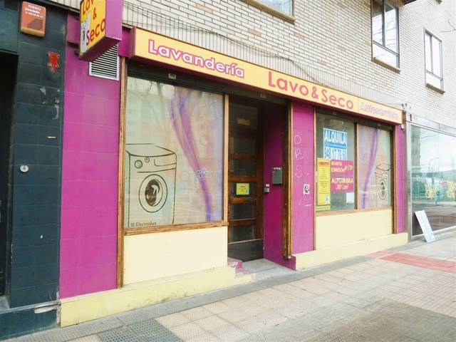 Local comercial en Alquiler en Calle de Iñigo Arista en Iturrama