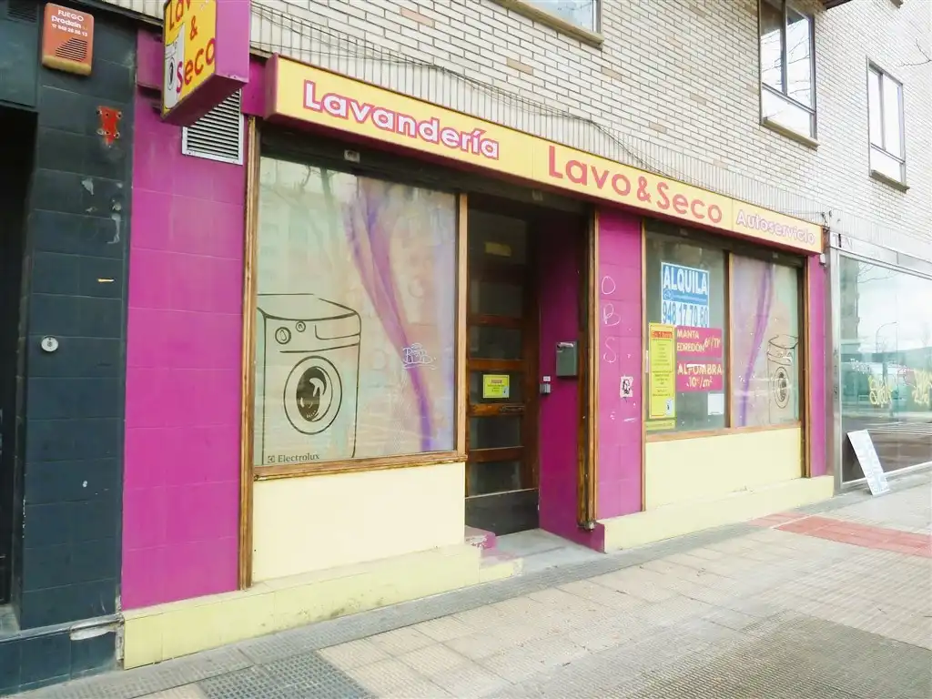 Commercial properties for rent in Calle de Iñigo Arista, Iturrama