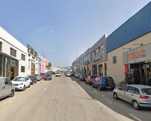 Vista exterior de Nau industrial en venda en Marbella