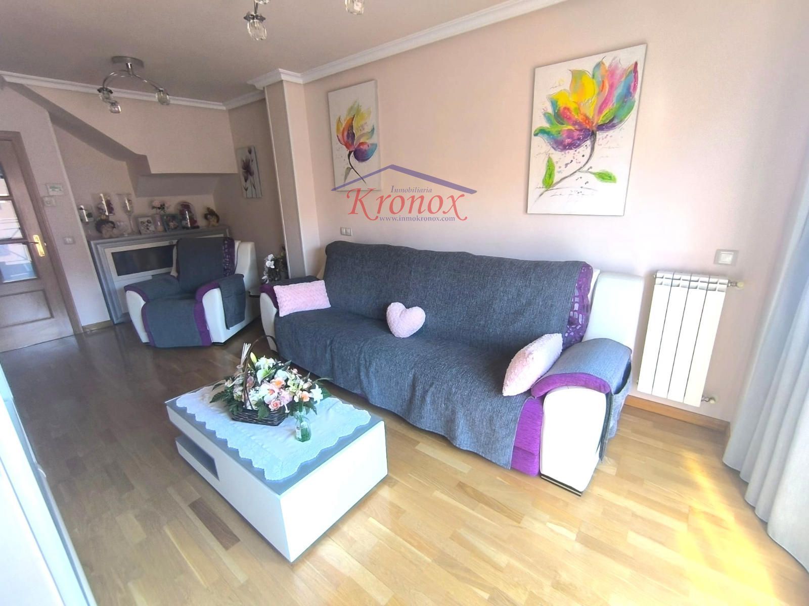 Sala d'estar de Àtic en venda en  Madrid Capital amb Aire condicionat, Calefacció i Terrassa