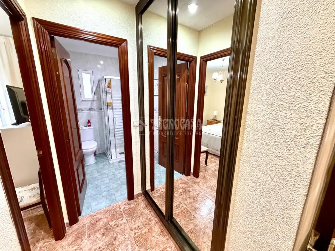 Bedroom of Flat for sale in Fuenlabrada  with Air Conditioner, Heating and Terrace