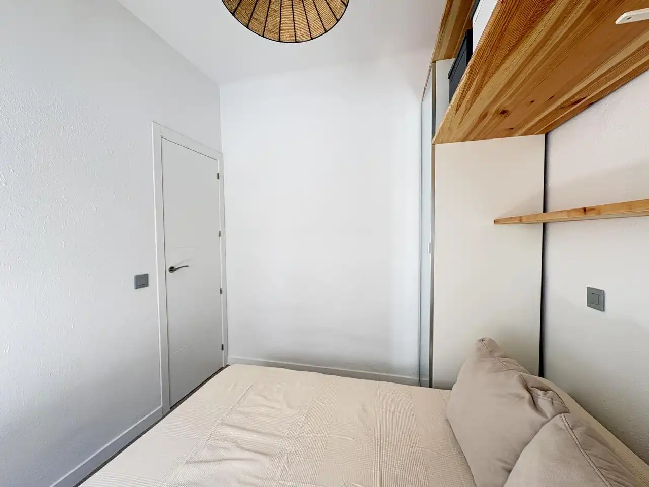 Flat to rent in Calle Ribota, imagen 17