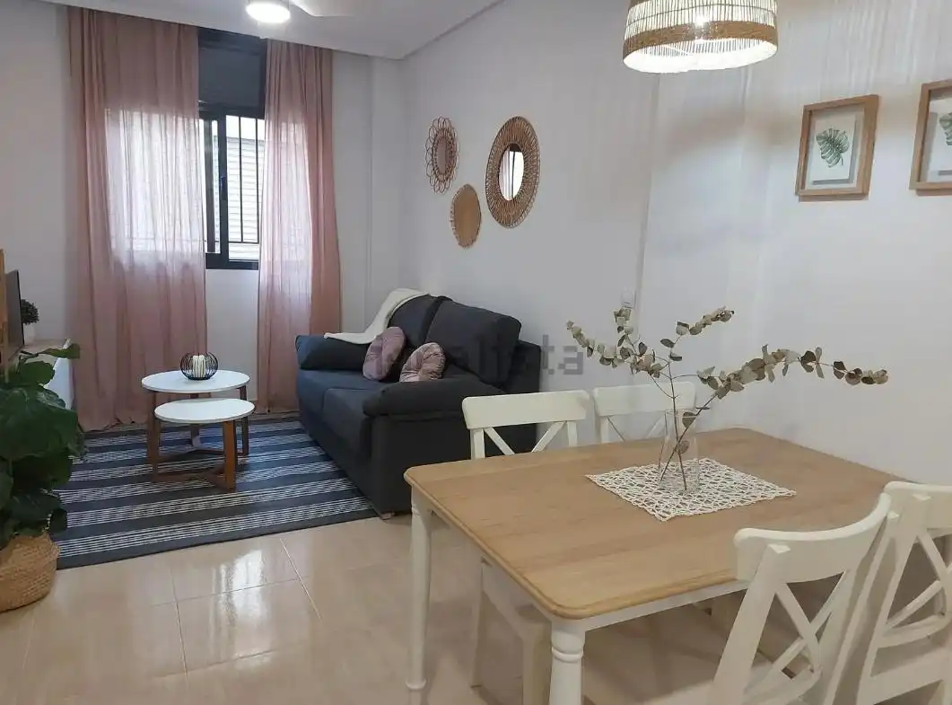 Erdgeschoss zur Miete in Campello pueblo
