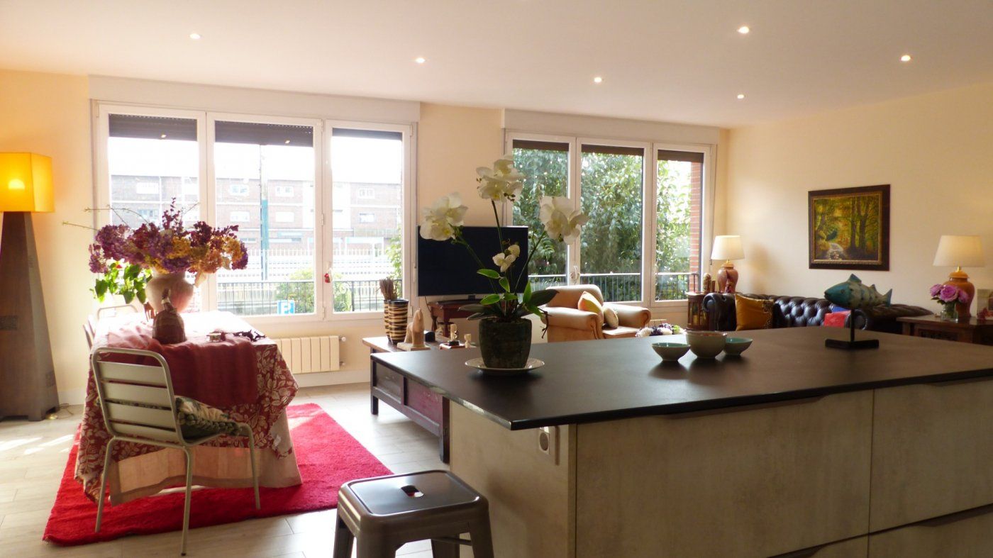 Living room of Flat for sale in Bilbao   with Heating and Storage room