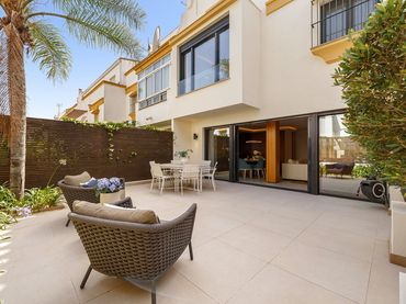 Maison mitoyenne avec piscine à vendre à Milla de Oro