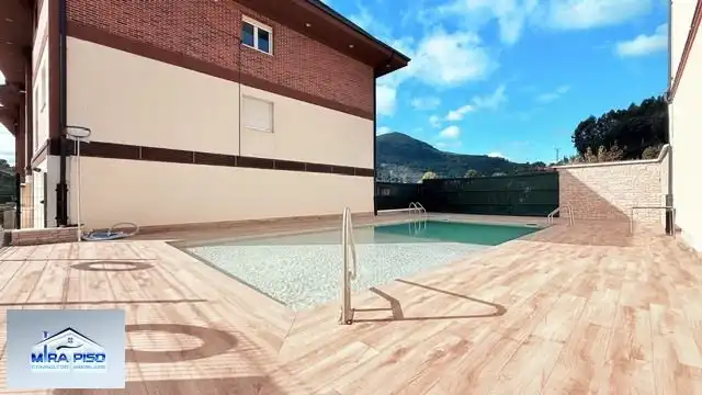 Piscina de Dúplex en venda en Limpias, Cantabria