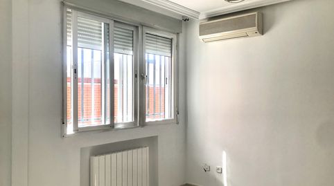 Foto 2 de Piso de alquiler en Los Rosales, Polígono Industrial Norte, San Sebastián de los Reyes