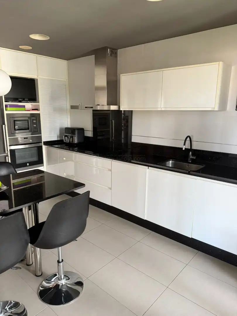 Flat with terrace for sale in Logroño - CL ALFONSO VI, imagen 3