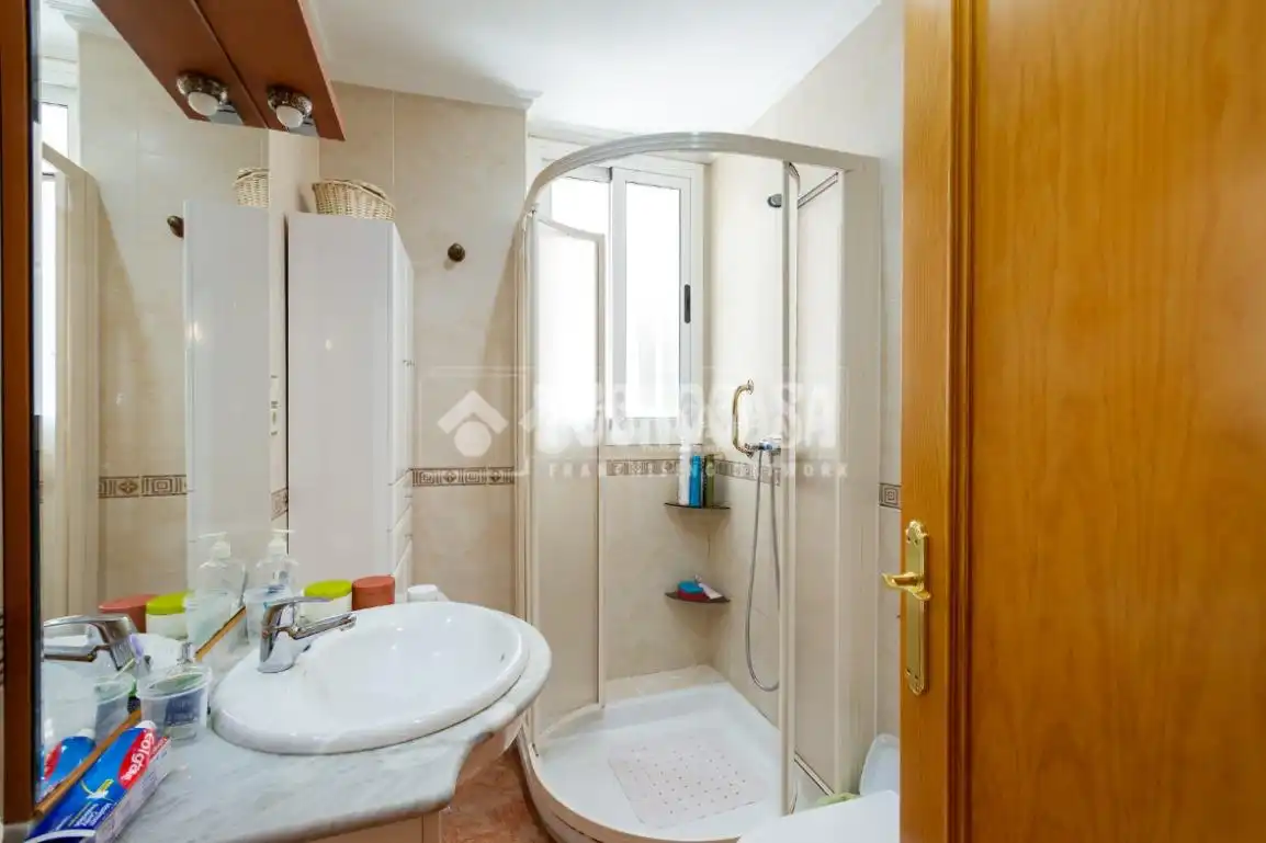 Bathroom of Flat for sale in Vélez-Málaga