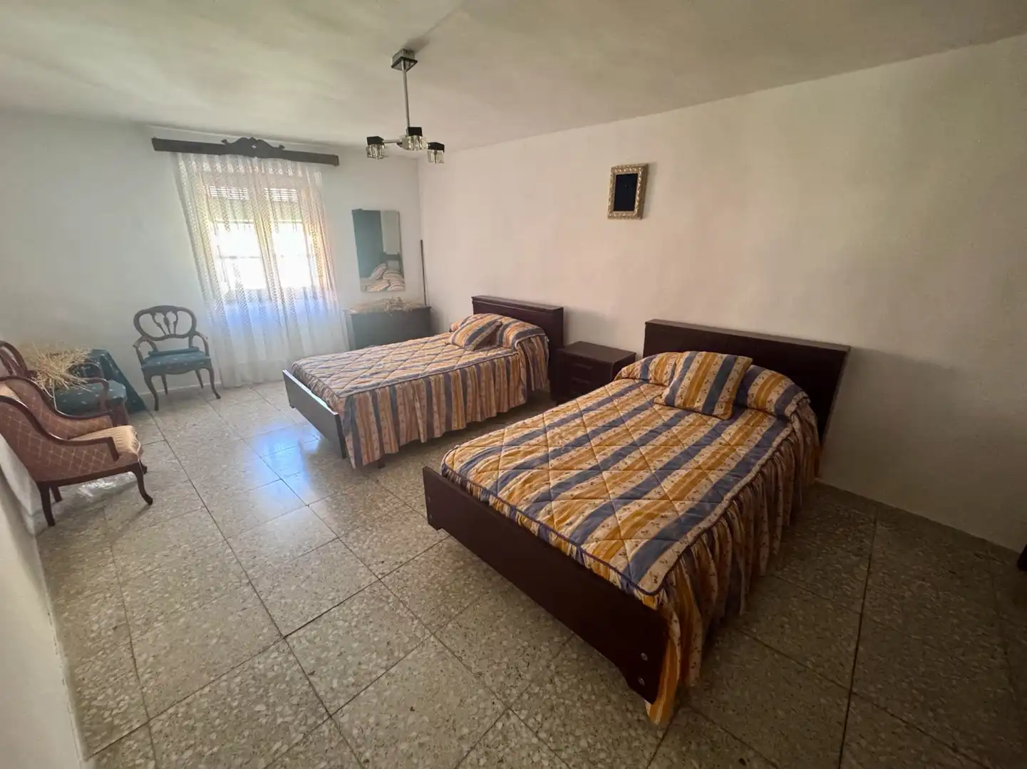 Habitación de Casa adosada de alquiler en Baltanás con Calefacción, Terraza y Trastero