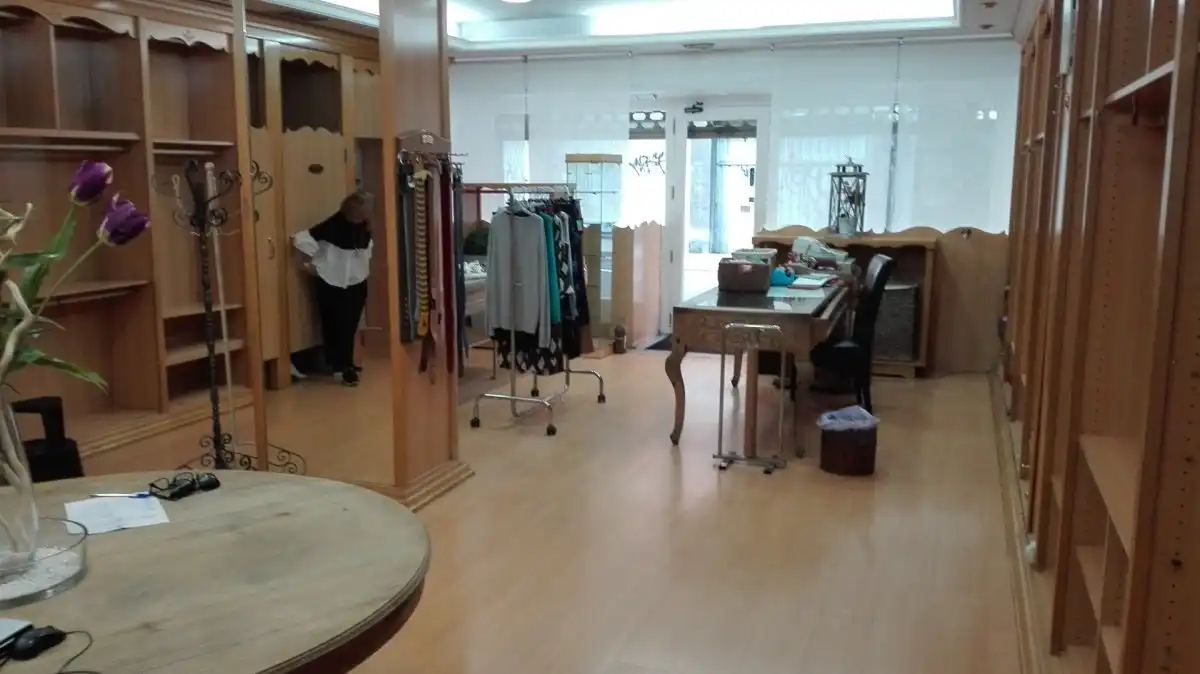 Local comercial en venda a Uribarri, imagen 3