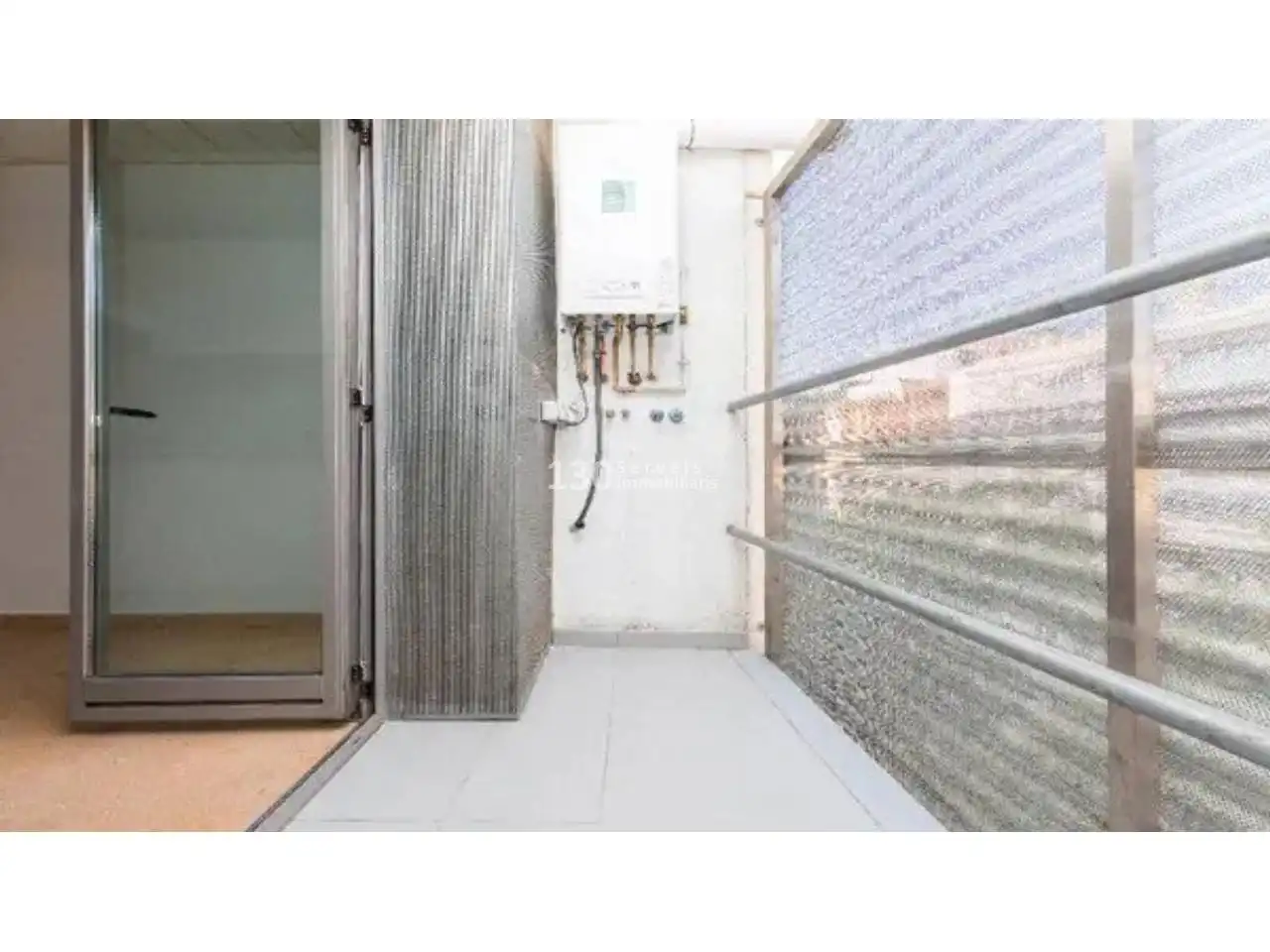 Piso con ascensor en venta en Plaza Baró, imagen 2