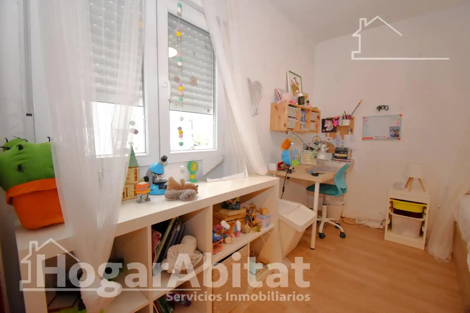 Habitación de Planta baja en venta en Burjassot con Aire acondicionado, Calefacción y Terraza