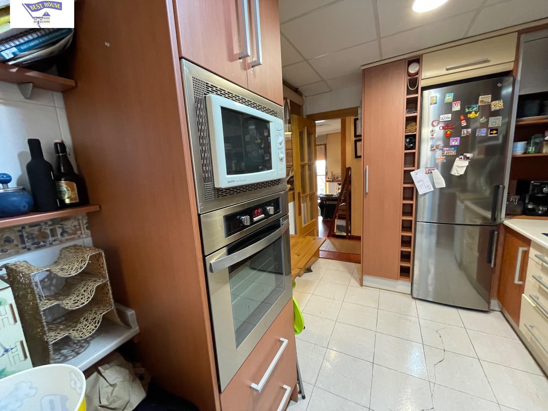 Küche von Wohnung zum verkauf in Chinchilla de Monte-Aragón mit Heizung, Abstellraum und Balkon