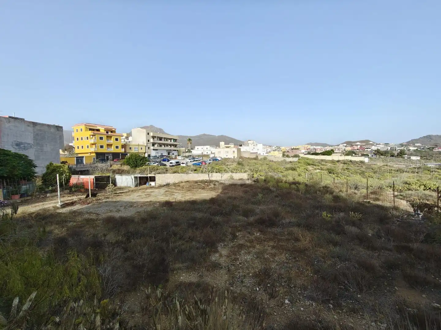 Land for sale in Arona