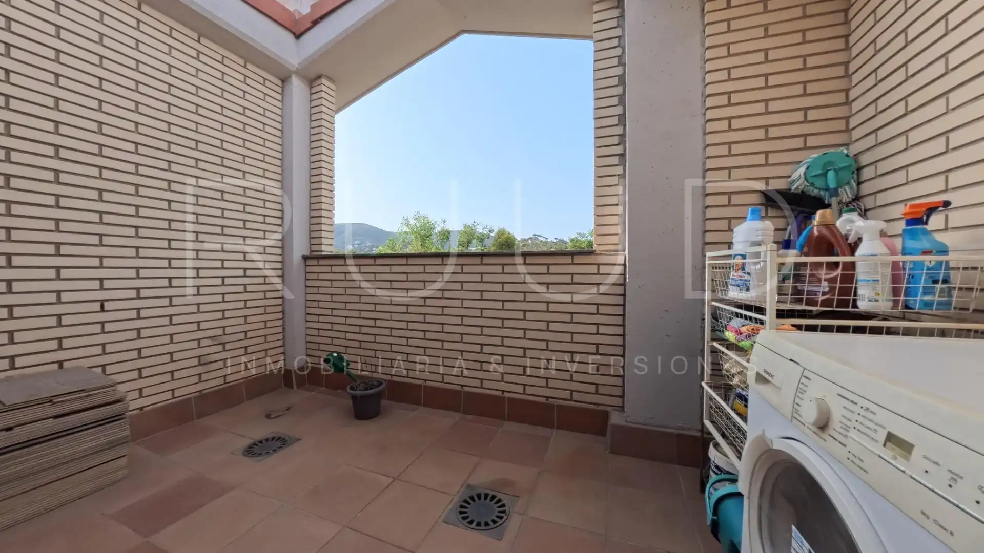 Terrace of Duplexes for sale in Castelldefels  with Air Conditioner, Heating and Parquet flooring