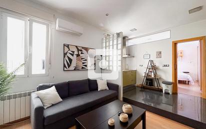 Living room of Flat for sale in  Madrid Capital  with Air Conditioner