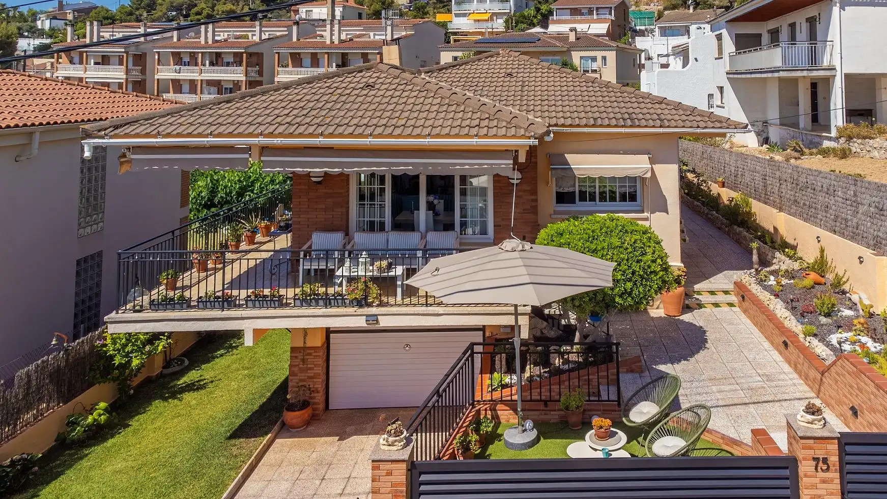 Casa con giardino in vendita a COMTE GOMEZ DE ORBANEJA 75