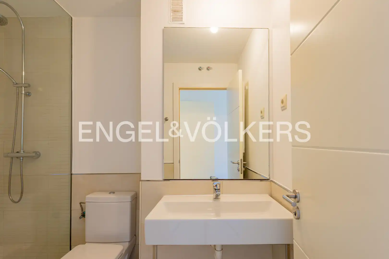 Piso en venta en Madrid con Aire acondicionado, Calefacción y Piscina