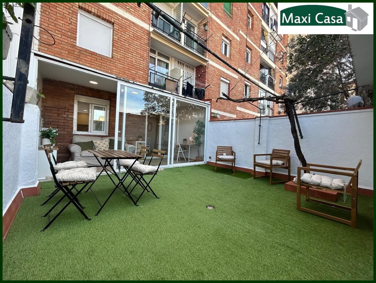 Terrassa de Planta baixa en venda en  Barcelona Capital amb Parquet, Terrassa i Moblat